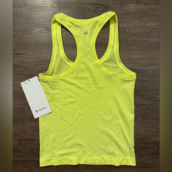 Lululemon Swiftly tech RB tank 2.0 *Race length NWT - Picture 2 of 3